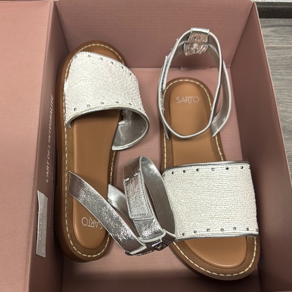 Franco Sarto Rosa Flat Sandal - Picture 2 of 8